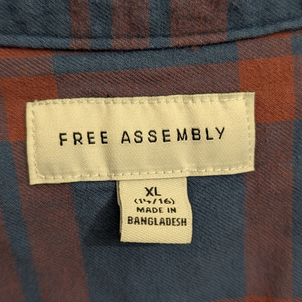 Free Assembly Cotton Plaid Button Down Shirt Size XL - Picture 3 of 4